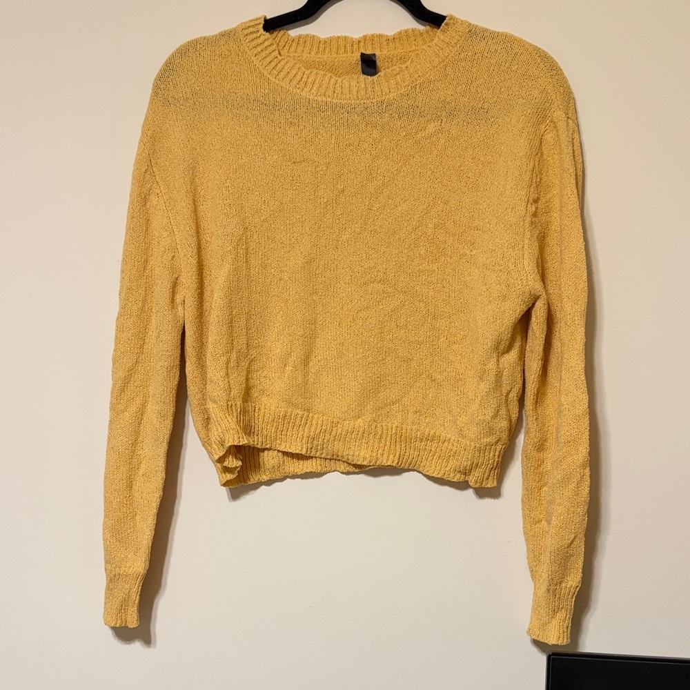 Cozy Yellow Cropped Sweater